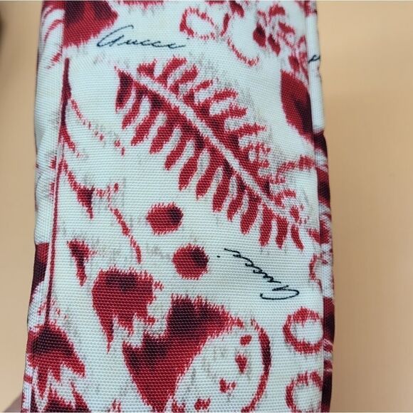 Authentic Gucci Mini Cosmetic Pouch on Chain - Picture 8 of 11